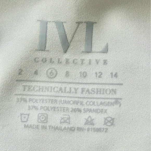 IVL Collective Top Floral Activewear - Picture 4 of 4